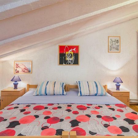 Apartments Marija & Pepa Ровин Екстериор снимка