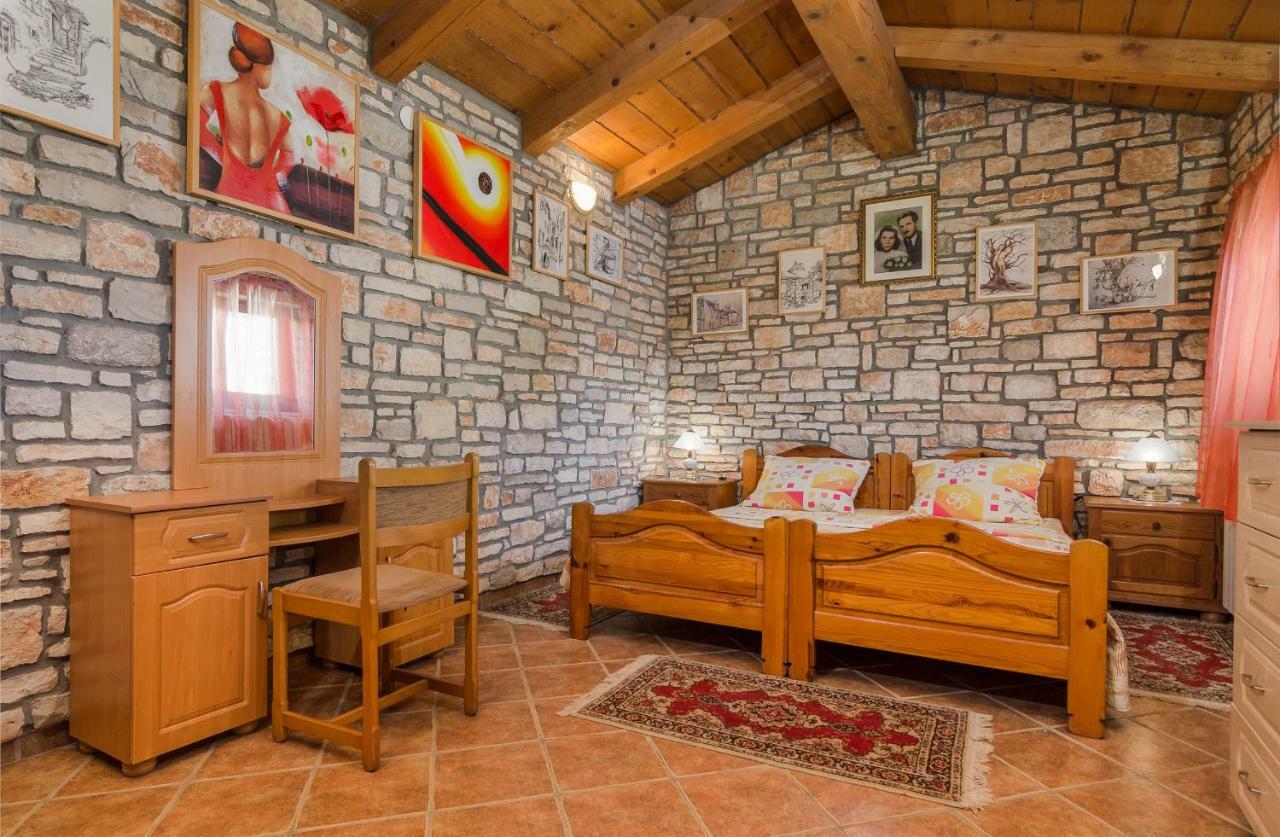 Apartments Marija & Pepa Ровин Екстериор снимка