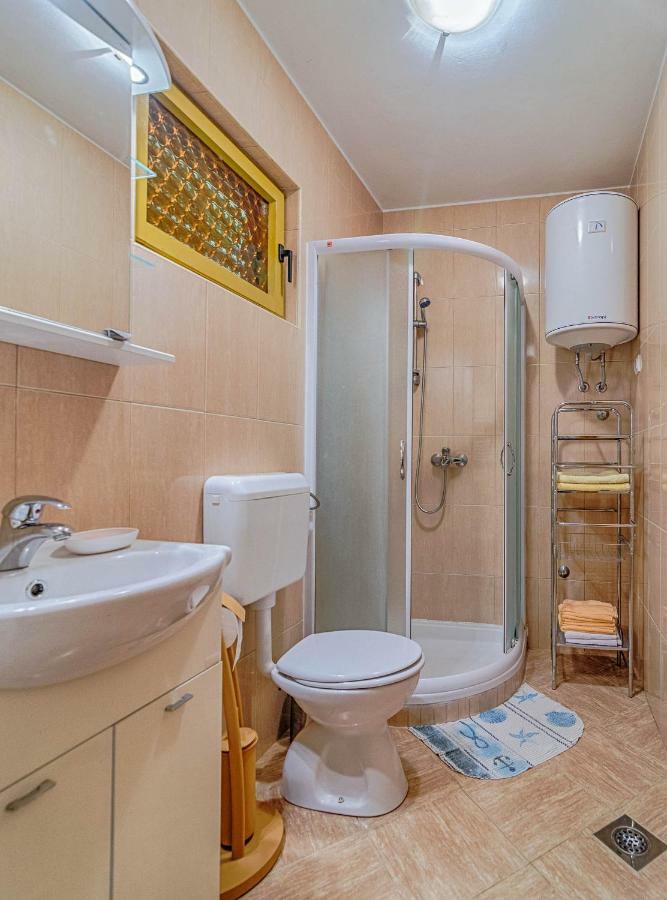 Apartments Marija & Pepa Ровин Екстериор снимка